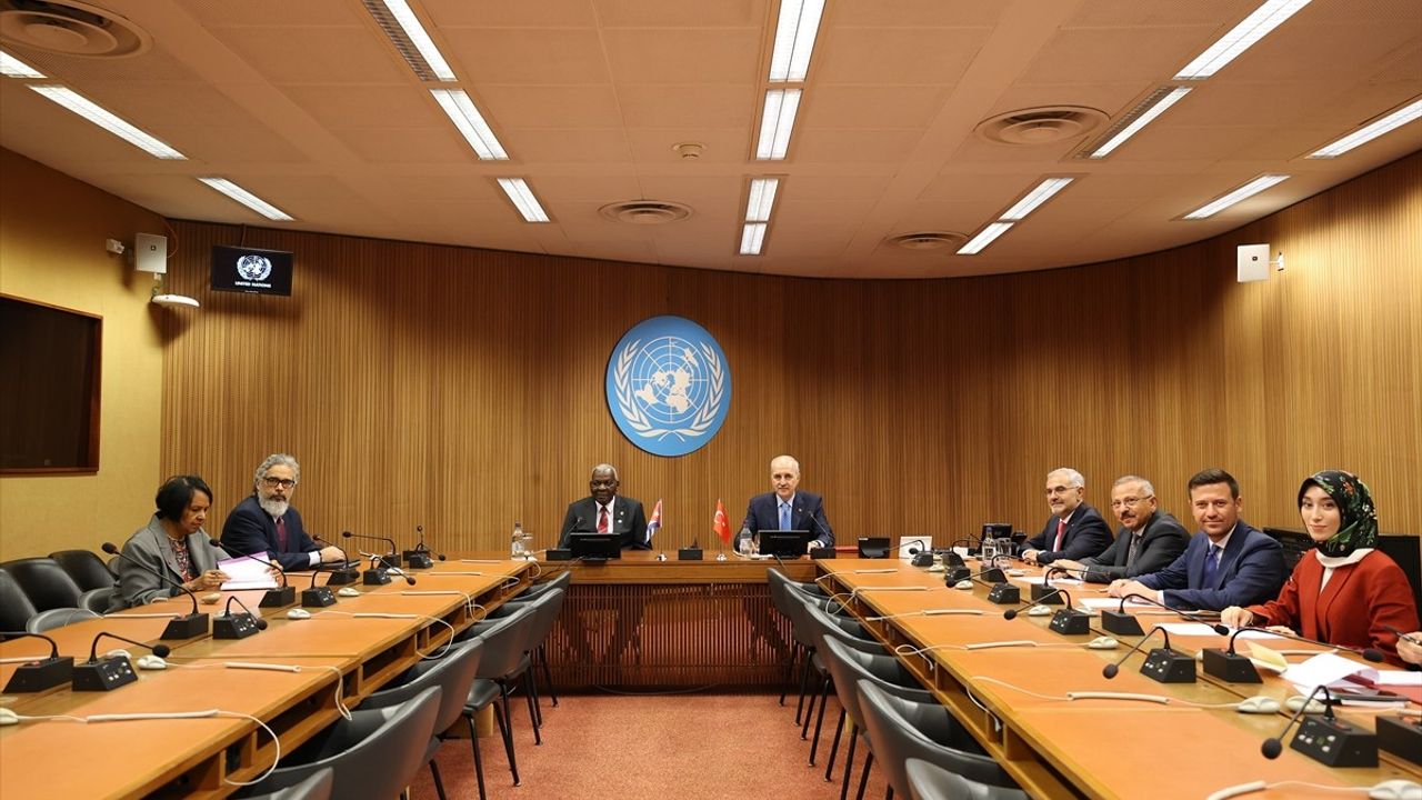 TBMM Başkanı Kurtulmuş, Küba ile İkili İlişkileri Güçlendirme Amacıyla Görüştü