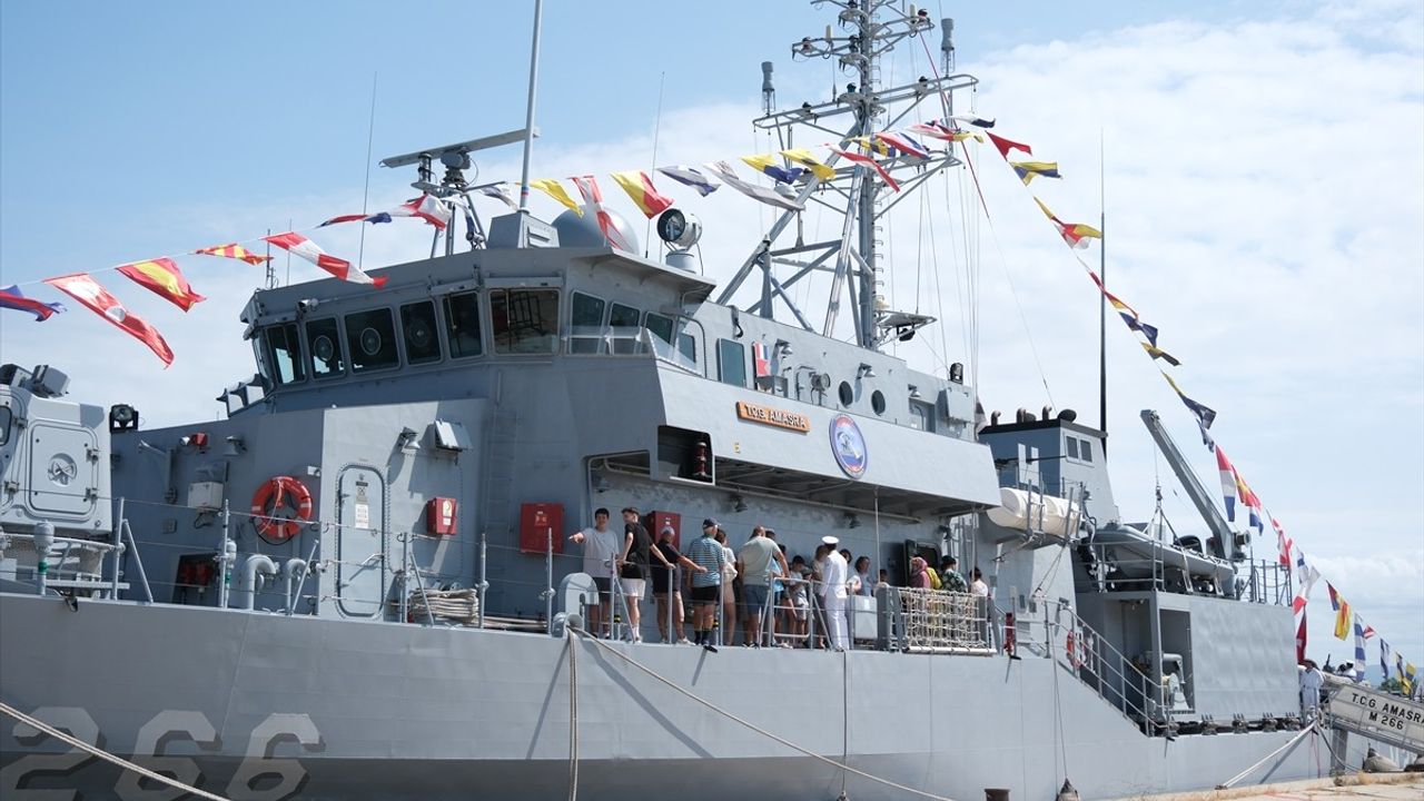 TCG Amasra Mayın Tarama Gemisi Kırklareli'nde Ziyarete Açıldı