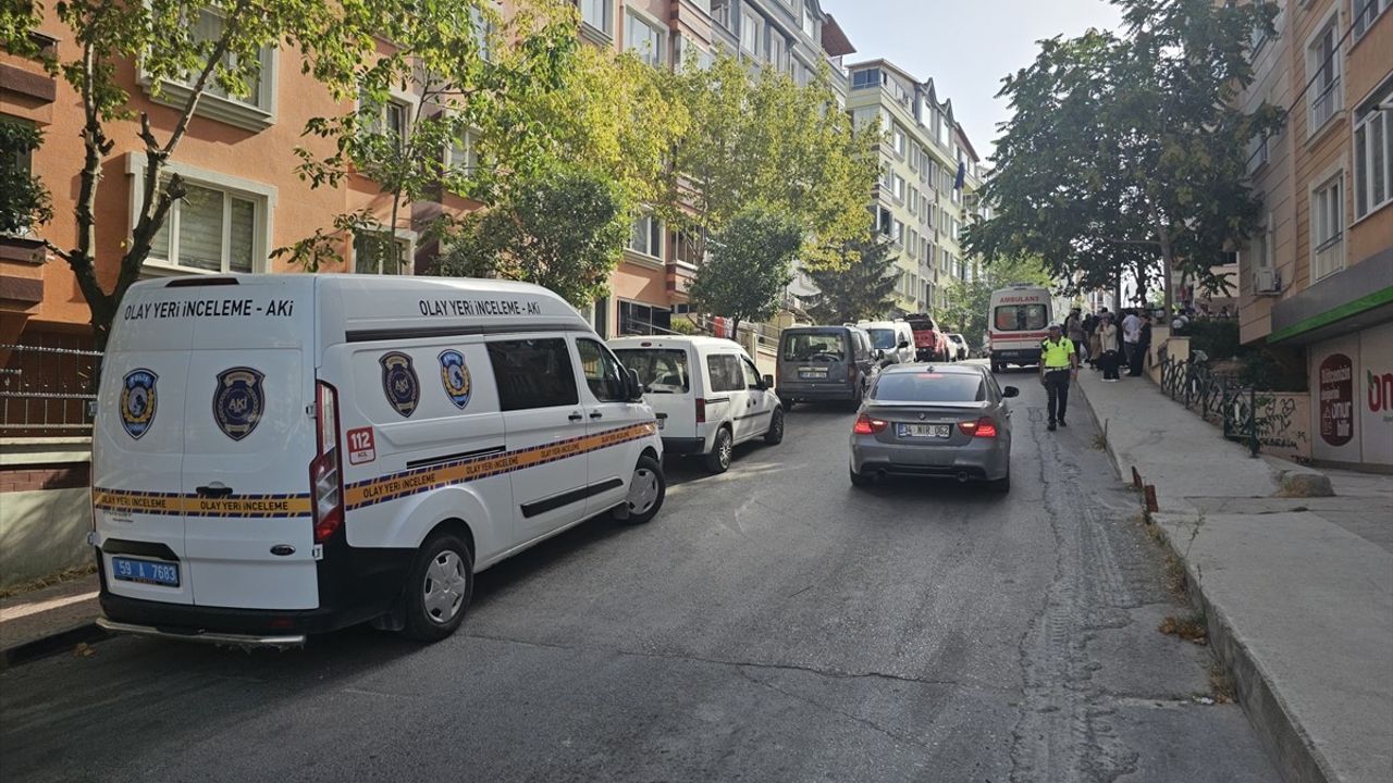 Tekirdağ'da 5. Kattan Düşen Genç Hayatını Kaybetti