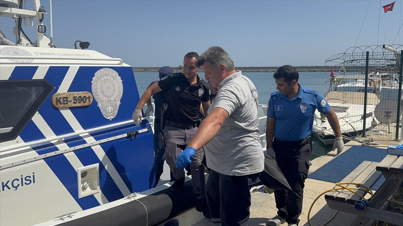 Tekirdağ'da Denizde Boğulma Olayı: 62 Yaşındaki N.Y. Hayatını Kaybetti