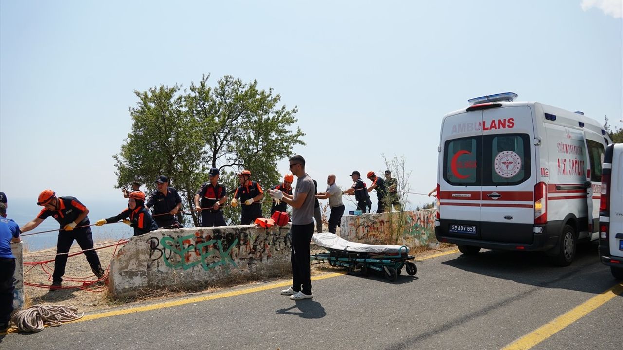 Tekirdağ'da Uçurumdan Düşen Genç Hastaneye Kaldırıldı