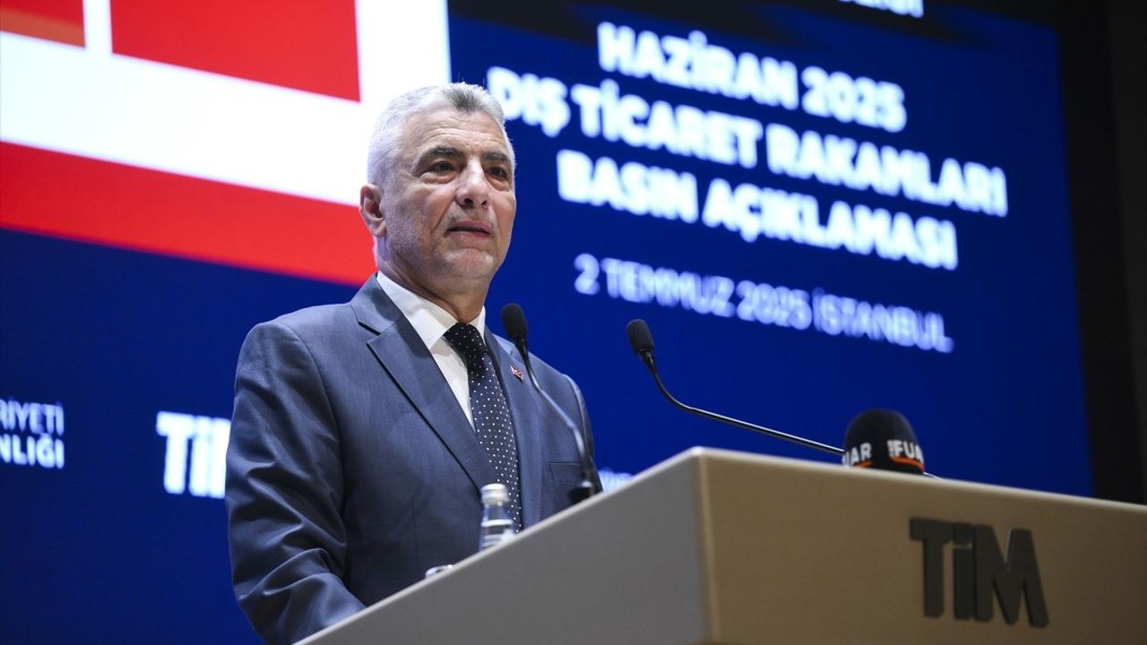 Ticaret Bakanı Bolat, İhracat Verilerini Açıkladı: Yüzde 8 Artışla 20,5 Milyar Dolar