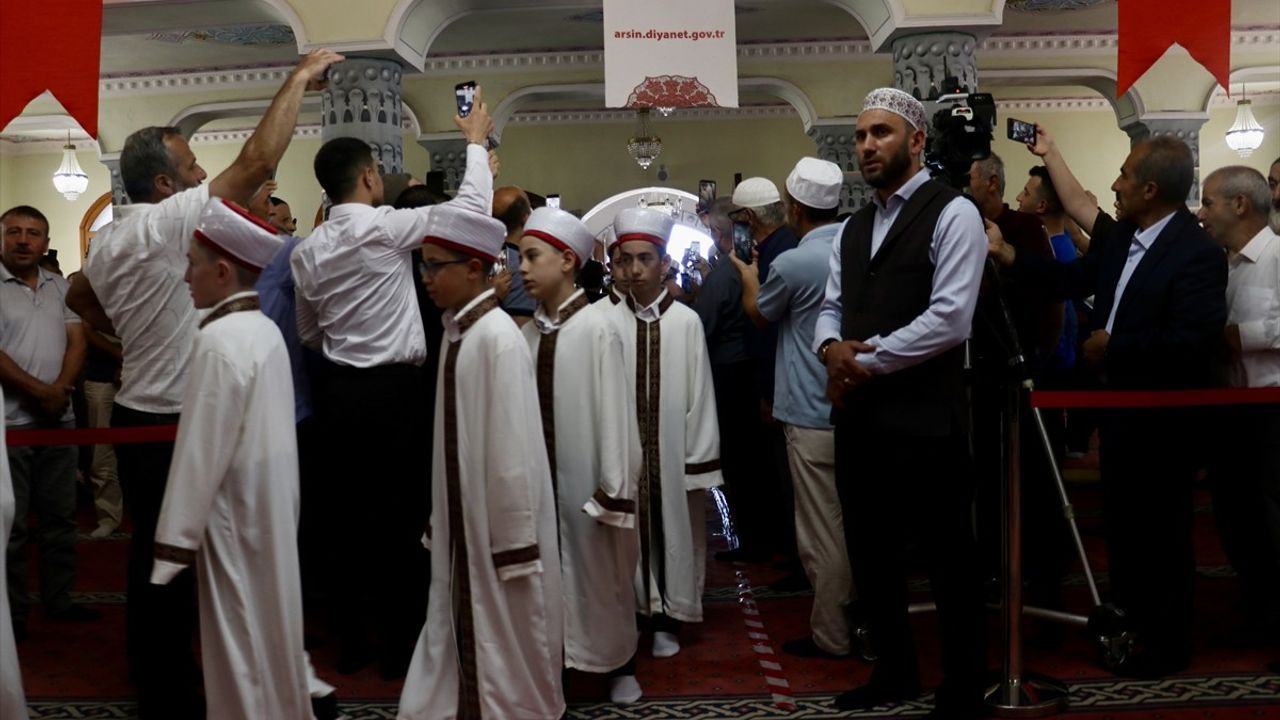 Trabzon'da 87 Hafız İçin İcazet Töreni Düzenlendi