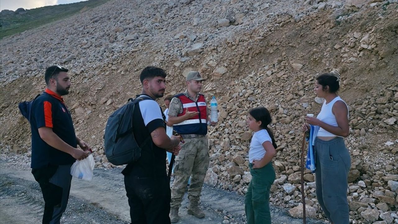 Tunceli'de Kaybolan 9 Kişi Arama Kurtarma Ekiplerince Bulundu