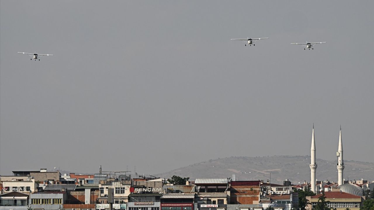 Türk Hava Kurumu Üniversitesi'nde 593 Öğrenci Mezuniyet Sevinci Yaşadı