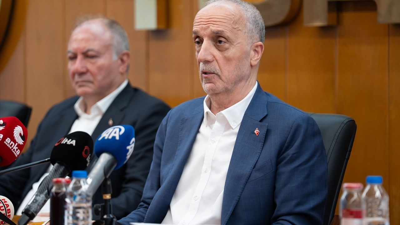 TÜRK-İŞ Başkanı Atalay'dan Grev Açıklaması: 'Amaç Değil Araç Gördük'