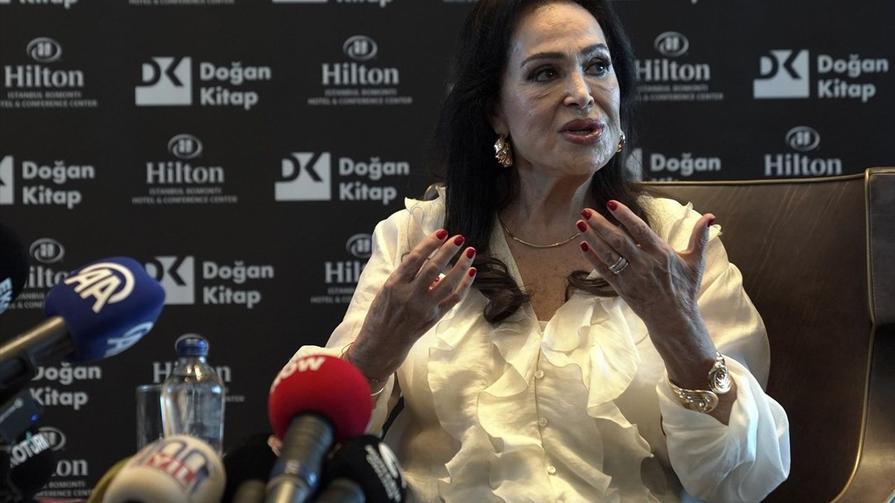 Türkan Şoray'ın Hayatı 'Türkan ve Hayat' Kitabında