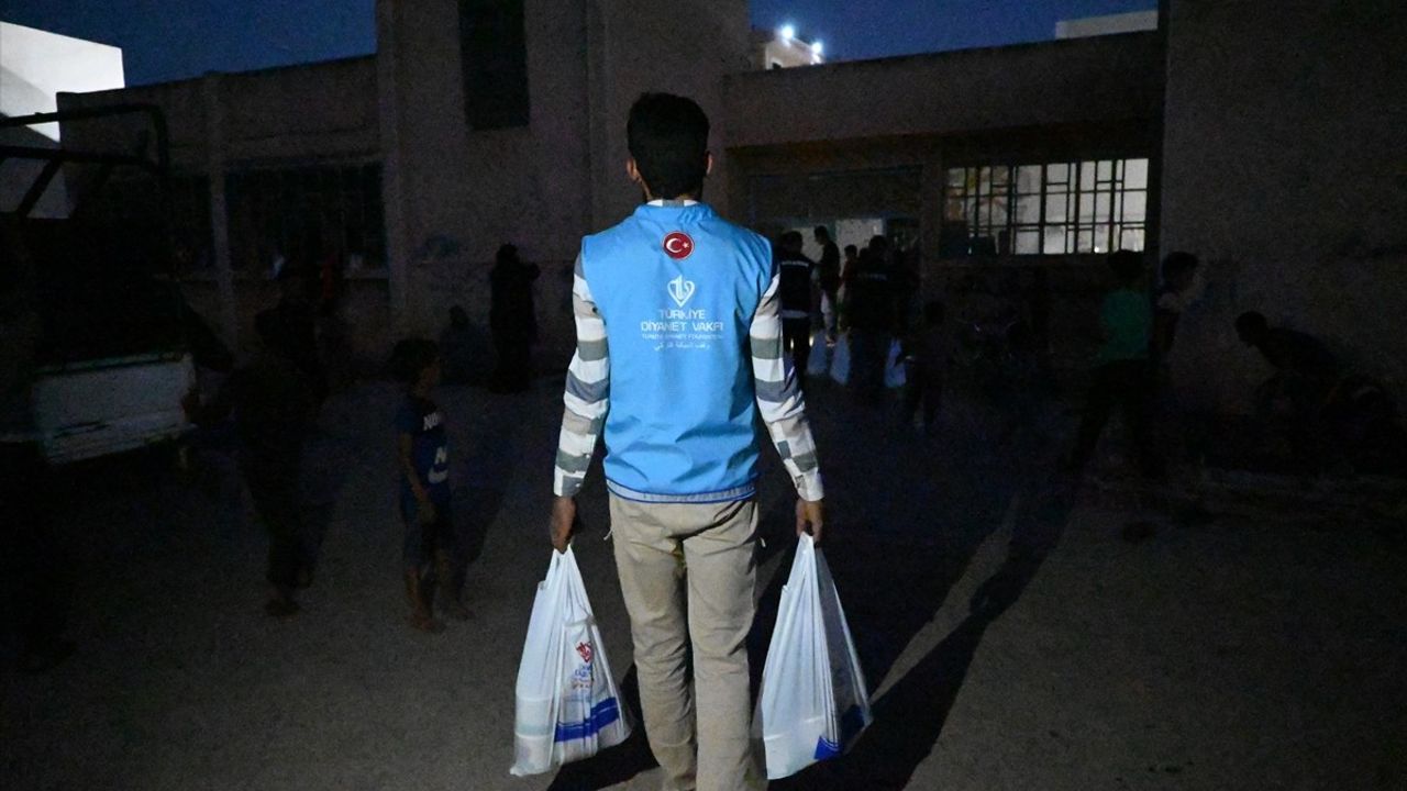 Türkiye Diyanet Vakfı, Suriye'de 2.850 Aileye Yardımda Bulundu