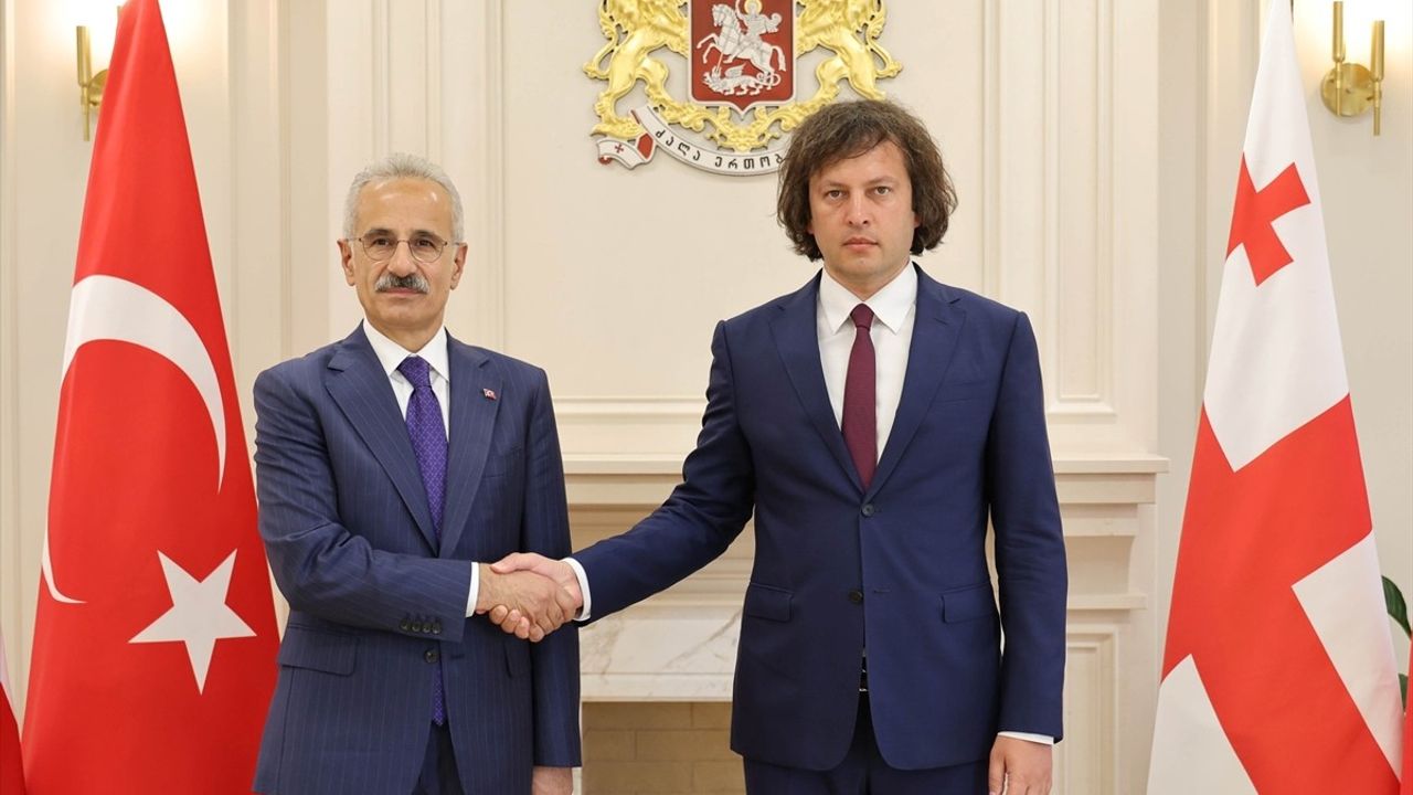 Türkiye-Gürcistan Karma Ekonomik Komisyonu 6. Dönem Toplantısı Tiflis'te Gerçekleştirildi