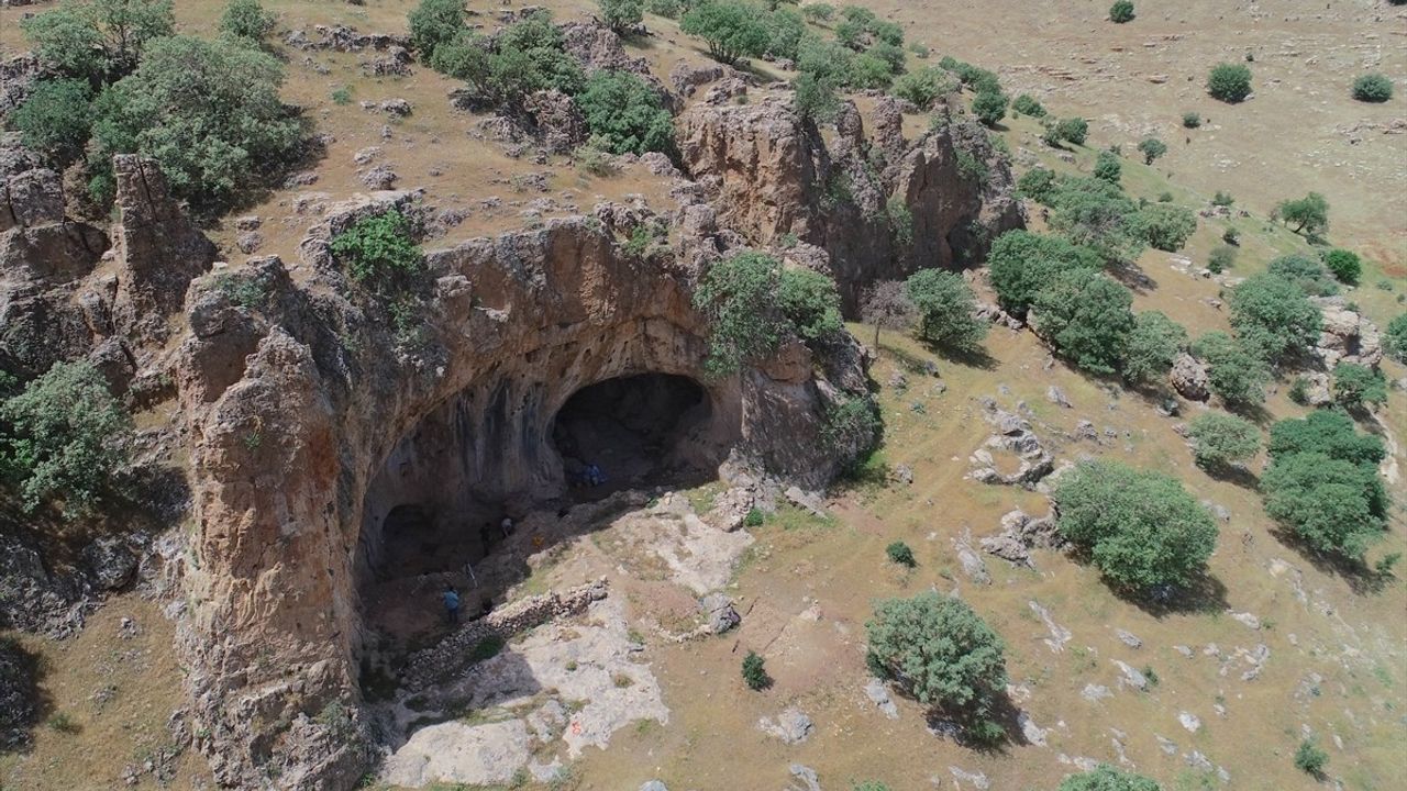 Uluköy Mağarası'nda Paleolitik Çağ'a Ait Yeni Buluntular Keşfedildi