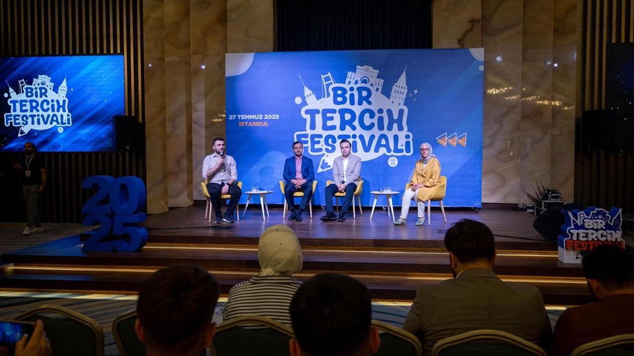 Üniversite Adayları 'Bir Tercih Festivali'nde Buluştu