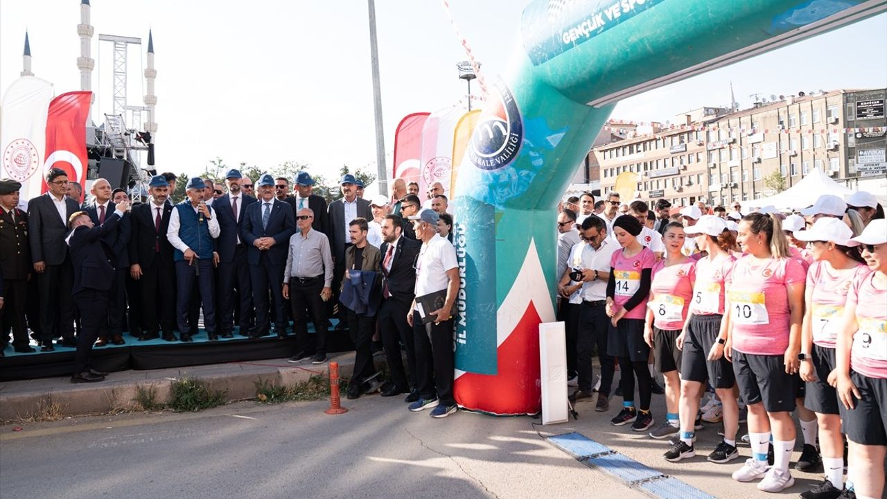 Uraloğlu'dan 2025 Postacı Yürüyüş Yarışması'nda Motivasyon Mesajı