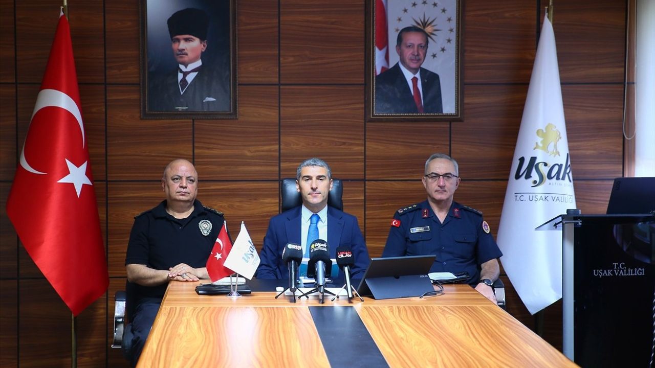 Uşak'ta 87 Yangın, 21'i Orman Yangını: Uyarılar Yeniden Yapıldı