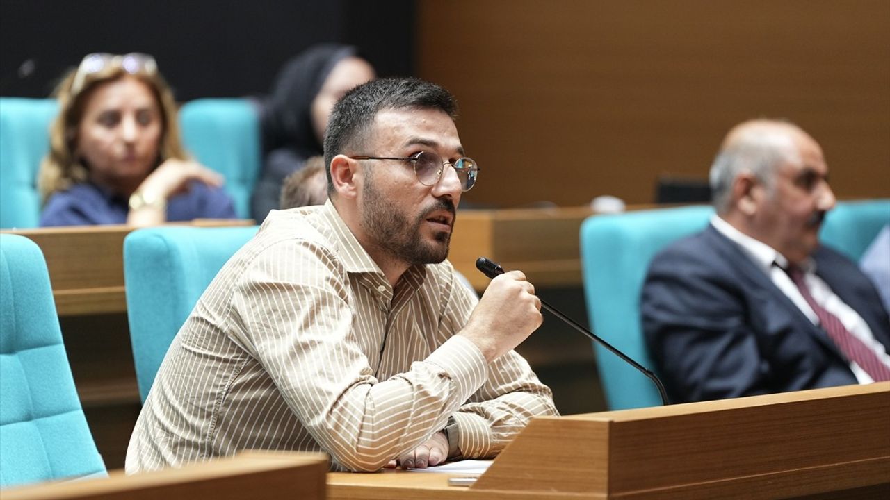 Üsküdar Belediye Meclisi'nde 2026 Emlak Vergisi Zamları Görüşüldü