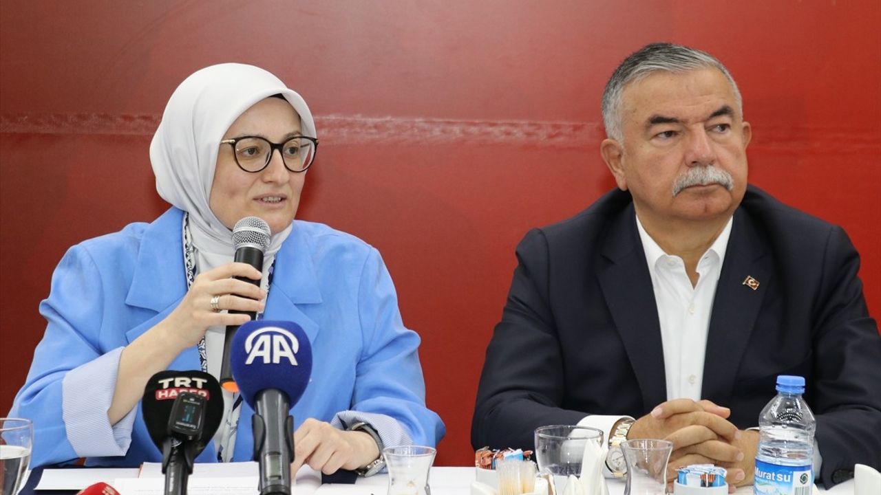 Uygur: 'Birliğimizi Yaşanmışlıkla Mühürlüyoruz'