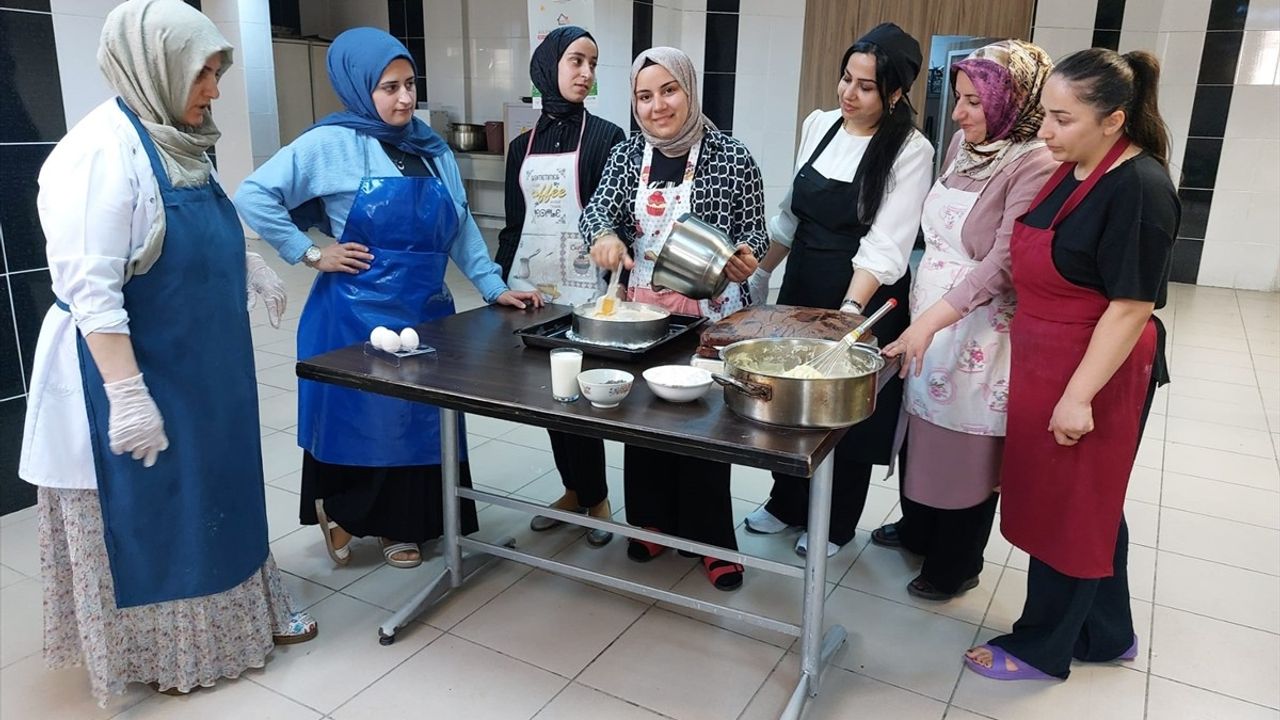 Vanlı Kadınlar Meslek Ediniyor: Kurslar Gelir Kaynağı Oluyor