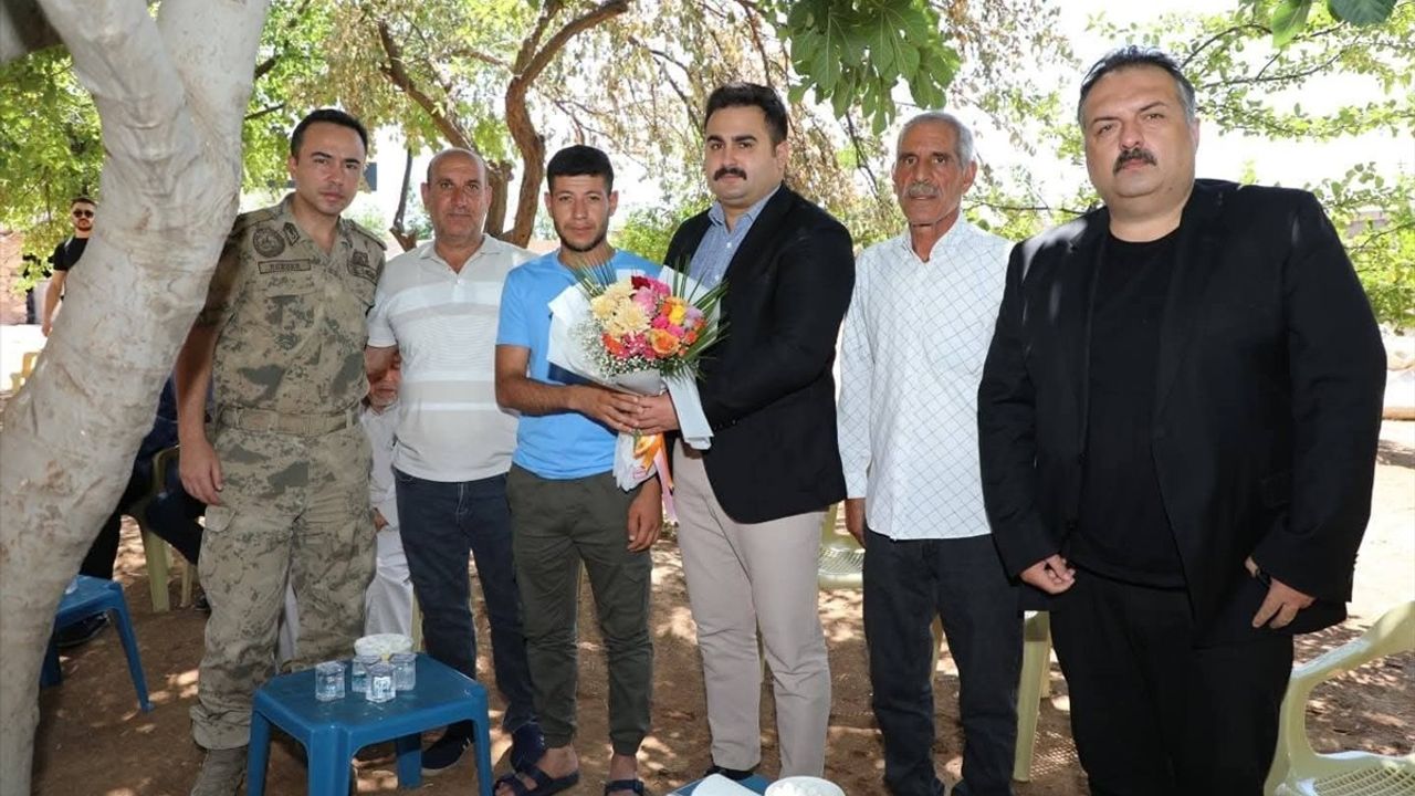 Viranşehir Kaymakamı Kemal Ülkü, Metan Gazından Zehirlenen Askere Geçmiş Olsun Ziyareti Yaptı