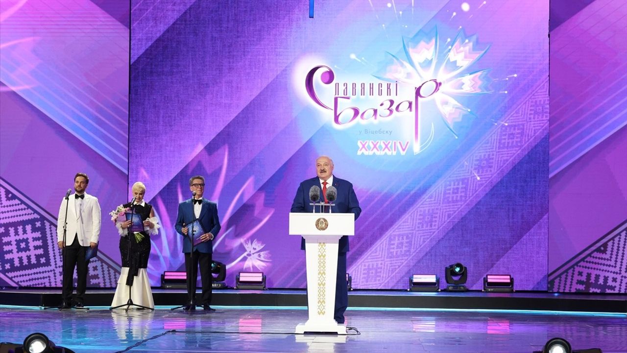 Vitebsk Slav Pazarı Festivali'nde Belarus, Ukrayna ve Rus Kültürleri Buluştu