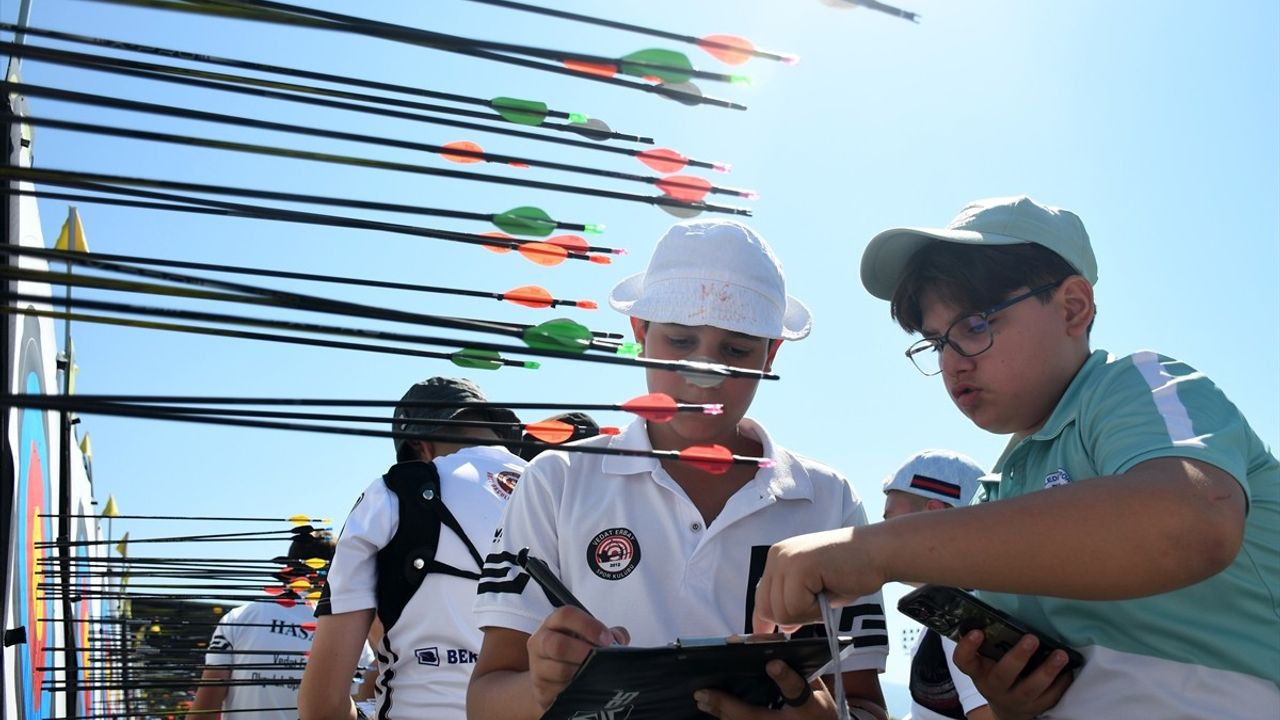 15 Yaş Altı Okçuluk Ligi Kasım'da Başlıyor: Yeni Mete Gazozlar Hedefleniyor