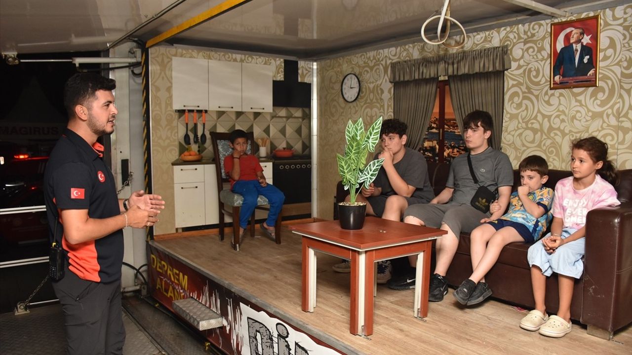 17 Ağustos 1999 Marmara Depremi Şehitleri Sakarya'da Anıldı