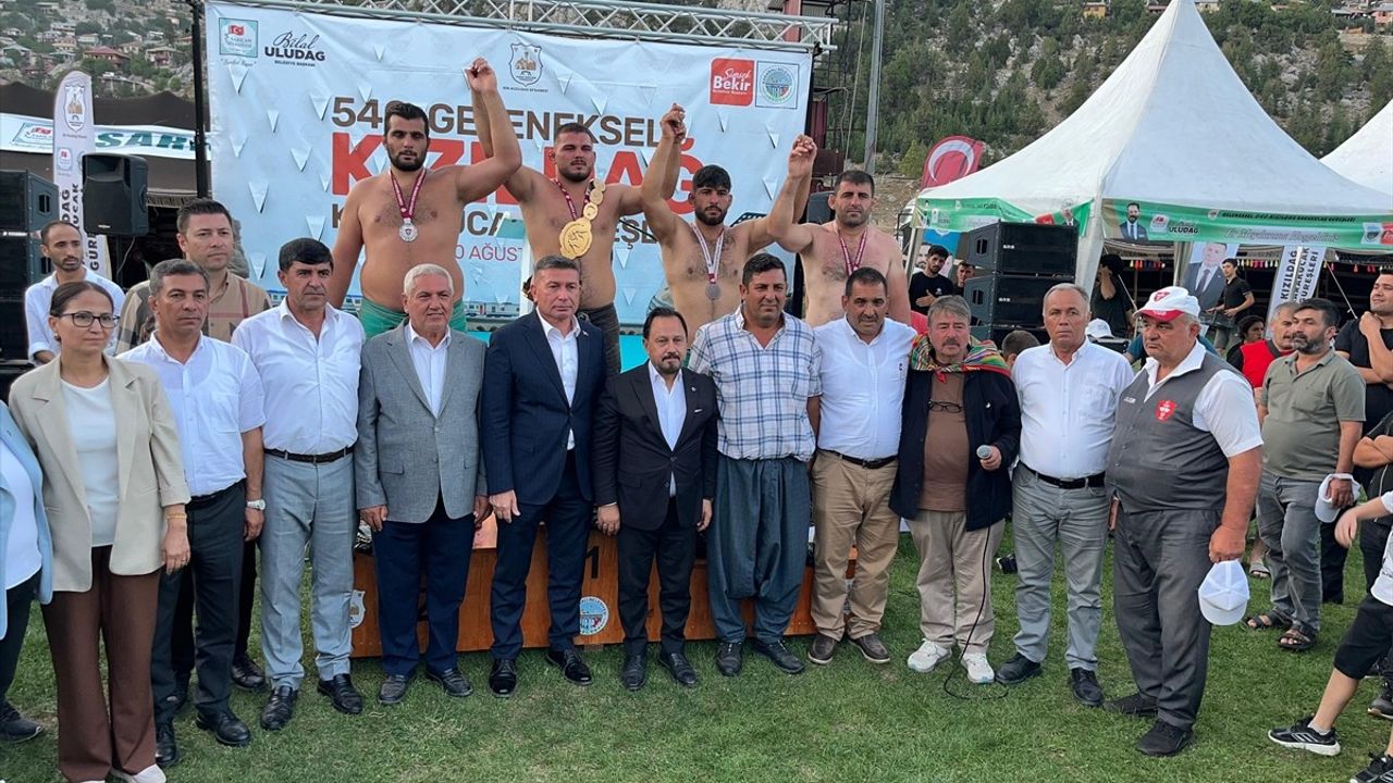 540. Kızıldağ Karakucak Güreşleri'nde Başpehlivan Mehmet Çelebi Oldu