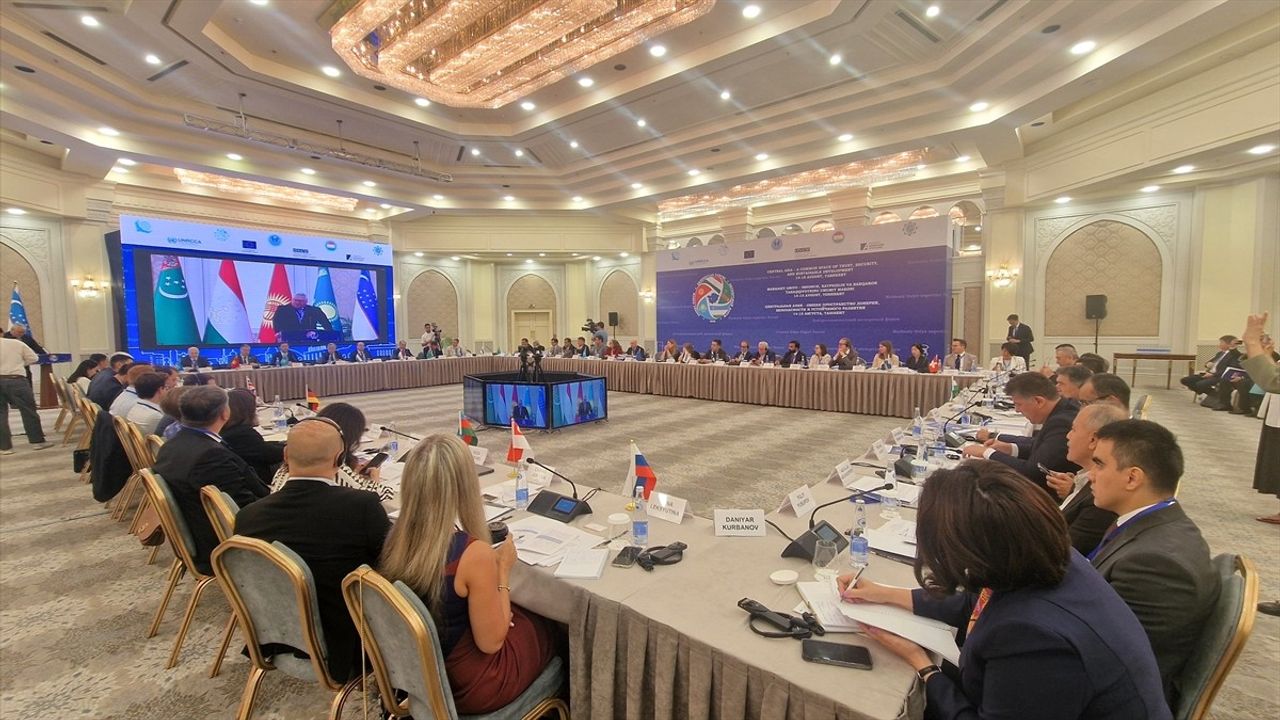8. Orta Asya Uzmanlar Forumu Taşkent'te başladı
