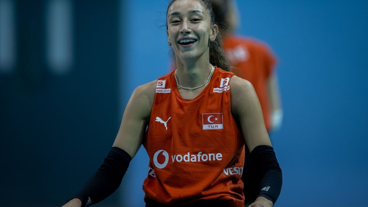 A Milli Kadın Voleybol Takımı, Dünya Şampiyonası'nda Bulgaristan Maçına Hazır
