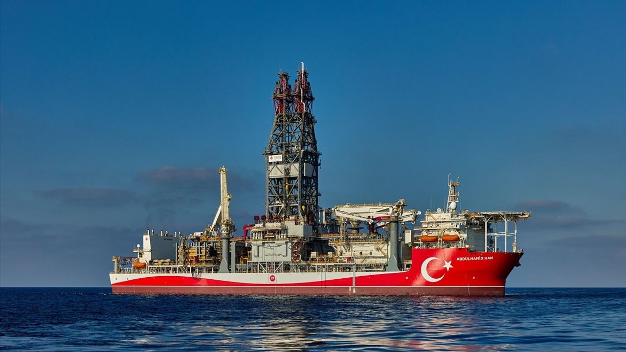 Abdülhamid Han Sondaj Gemisi 3 Yılda 75 Milyar Metreküp Doğal Gaz Keşfetti