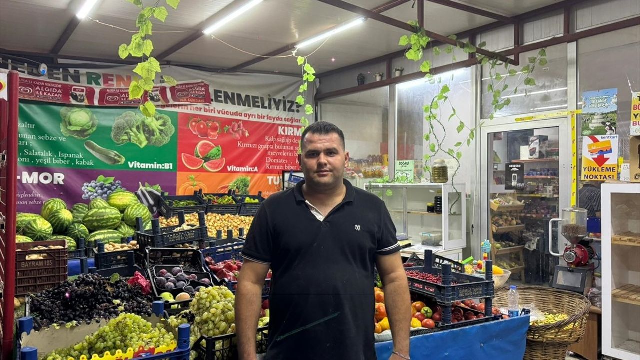 Adana'da Market Çalışanına Darbede Şok Olay: Güvenlik Kamerası İle Kaydedildi
