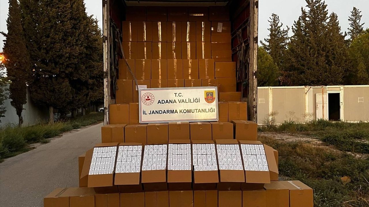 Adana'da tırda 6 milyon 500 bin gümrük kaçağı makaron ele geçirildi