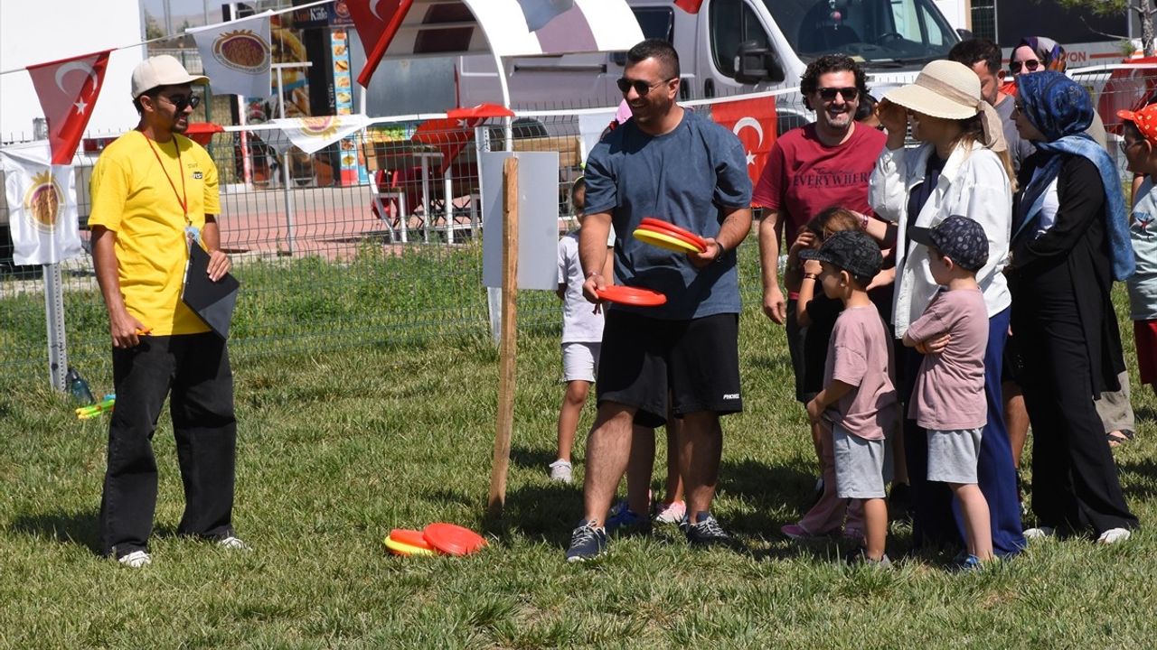 Afyonkarahisar'da 110 Aile 'Aile Kampı'nda Bir Araya Geldi