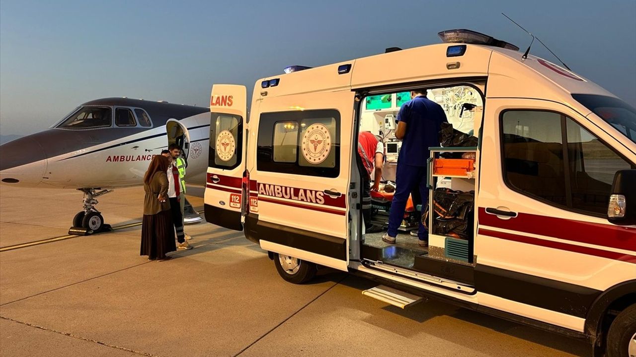 Ağrı'da Kalp Hastası Bebek, Ambulans Uçakla Ankara'ya Uğurlandı