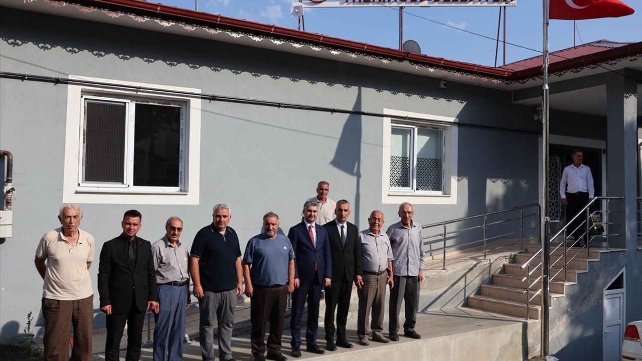 Aile ve Sosyal Hizmetler Bakan Yardımcısı Tarıkdaroğlu Erzurum'da Çalışmaları İnceledi