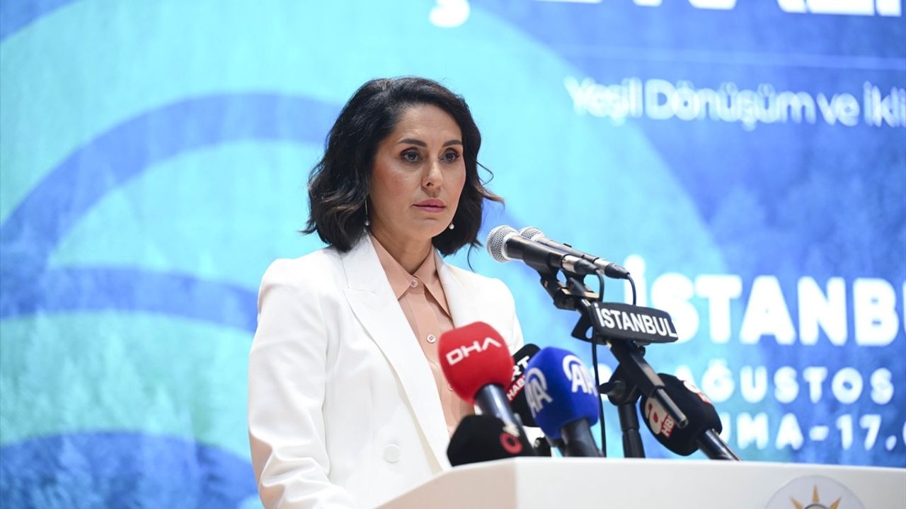 AK Parti İstanbul'da Türkiye'nin Yeşil Dönüşüm Vizyonu toplantısını başlattı