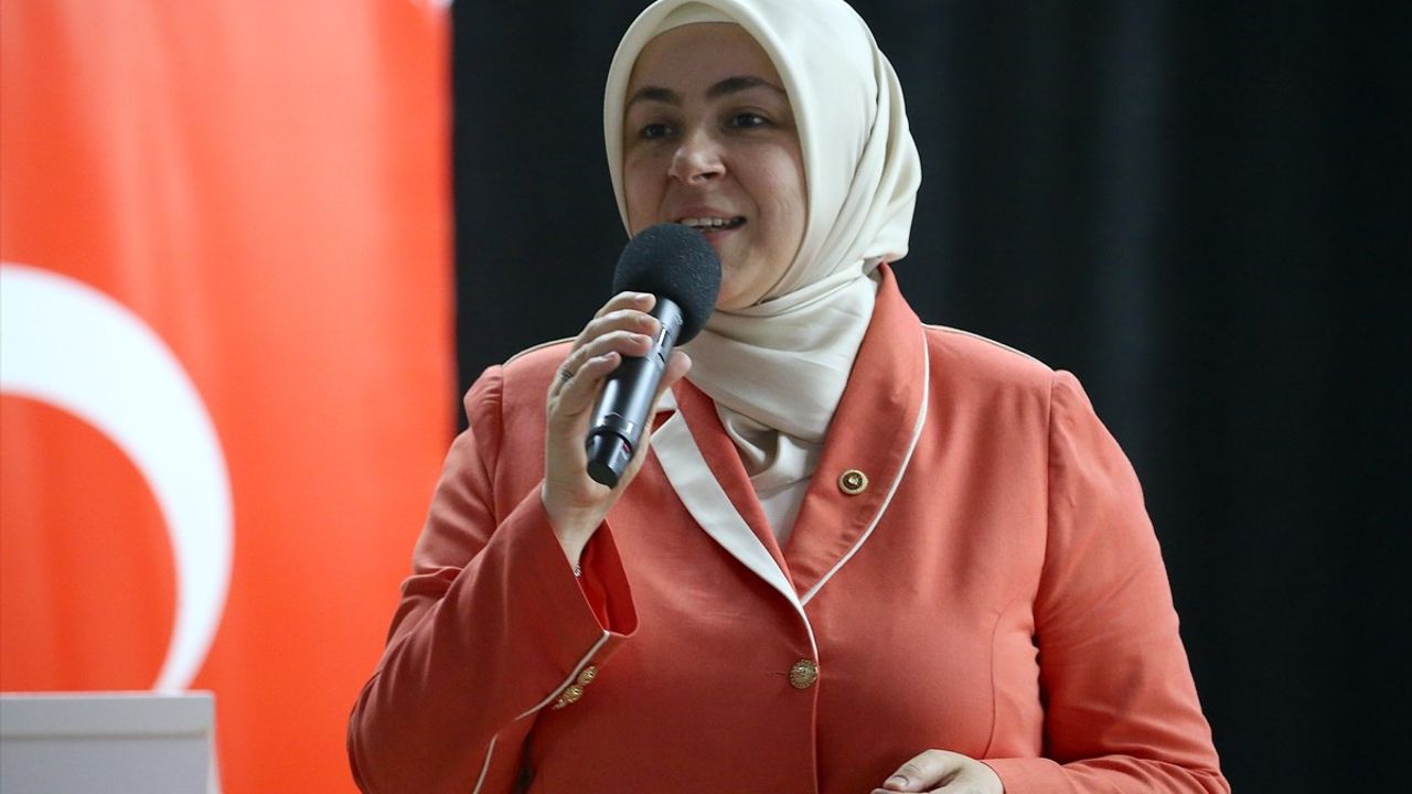 AK Parti Kadın Kolları Başkanı Ercan'dan Kars'ta Terörsüz Türkiye Vurgusu