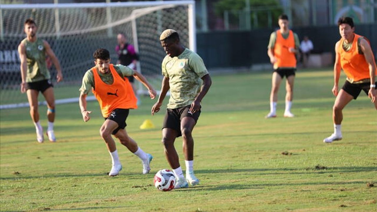 Alanyaspor, Çaykur Rizespor Maçı İçin Hazırlıklara Başladı