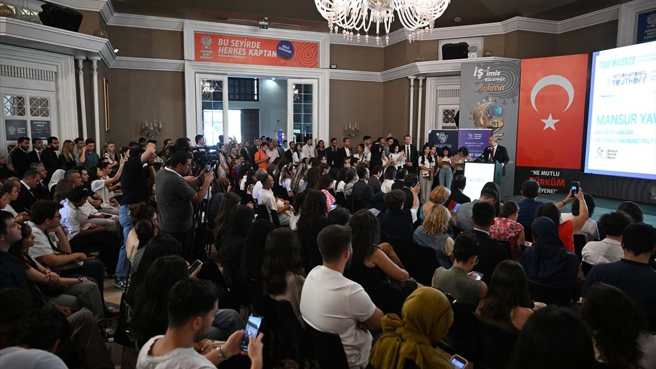Ankara'da 12 Ağustos Uluslararası Gençlik Günü: 27 Milliyetten Gençler Buluştu