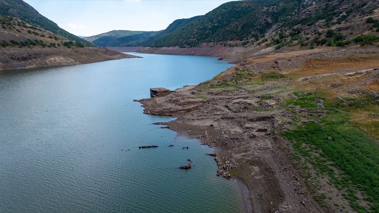 Ankara'da Baraj Doluluk Oranı Yüzde 39,41'den 19,42'ye Geriledi