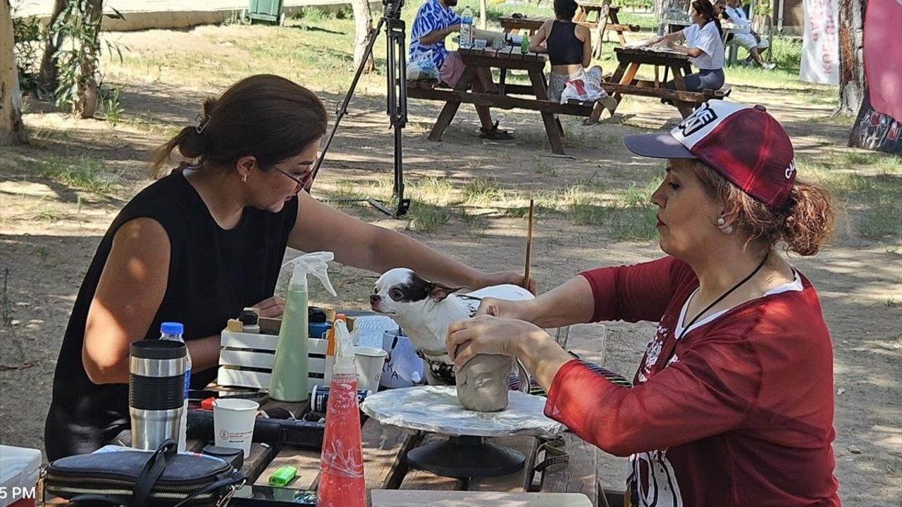 Antalya'da 5. Yaz Sanat Kampı: 'Yeşil vatan, yeşil Antalya' ile sanat ve doğa buluştu