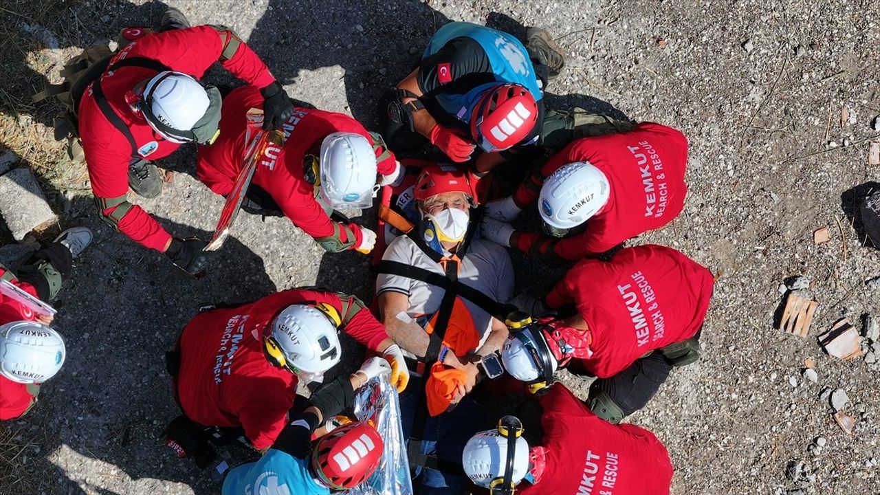 Antalya'da AFAD Koordinasyonunda 316 Kişilik Deprem Tatbikatı