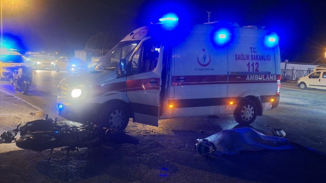 Antalya'da Motosiklet Kazası: Genç Sürücü Hayatını Kaybetti