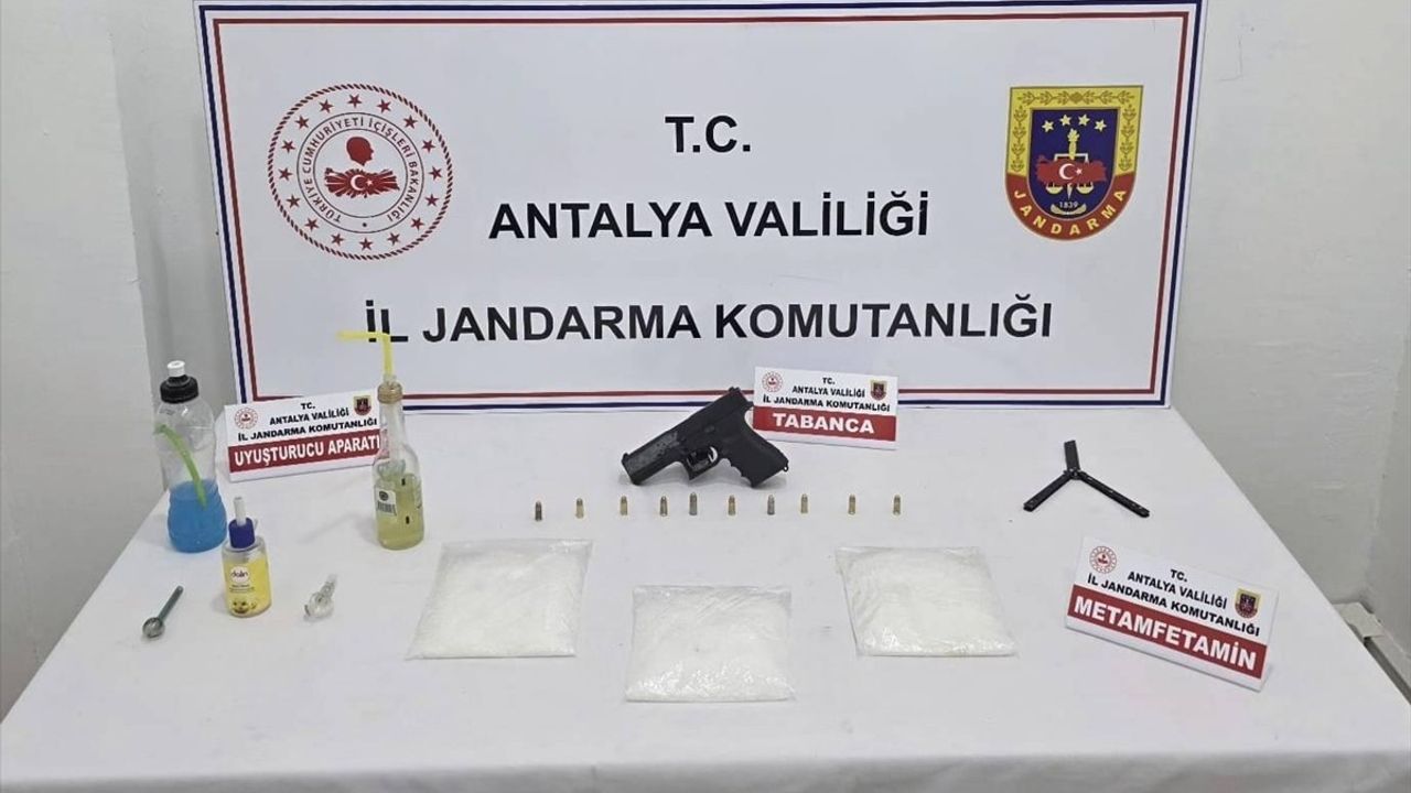 Antalya Kepez'te Uyuşturucu Operasyonu: 2 Zanlı Gözaltında