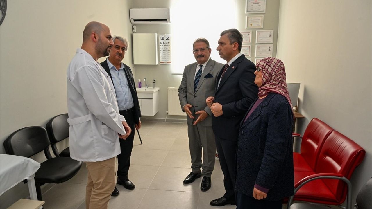 Antalya Korkuteli'de Hayırsever Kadın Dal Aile Sağlığı Merkezi Açıldı