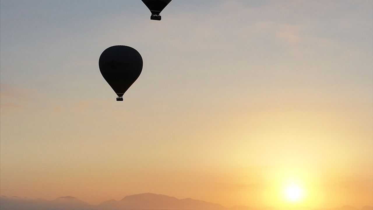 Antalya'nın Sıcak Hava Balonları, Turizmde Yeni Bir Dönem Açıyor