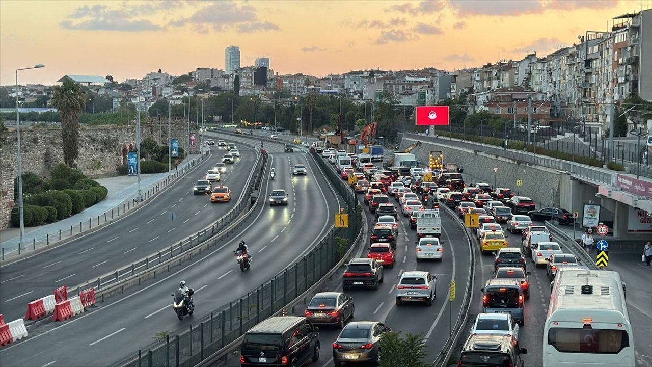 Avrasya Tüneli'nde Anadolu-Avrupa geçişleri kontrollü sağlanıyor