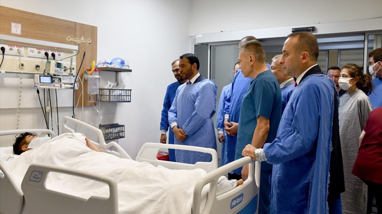 BAE Büyükelçisi Said Sani ez-Zahiri, Trabzon Çaykara'daki Yaralıları Ziyaret Etti