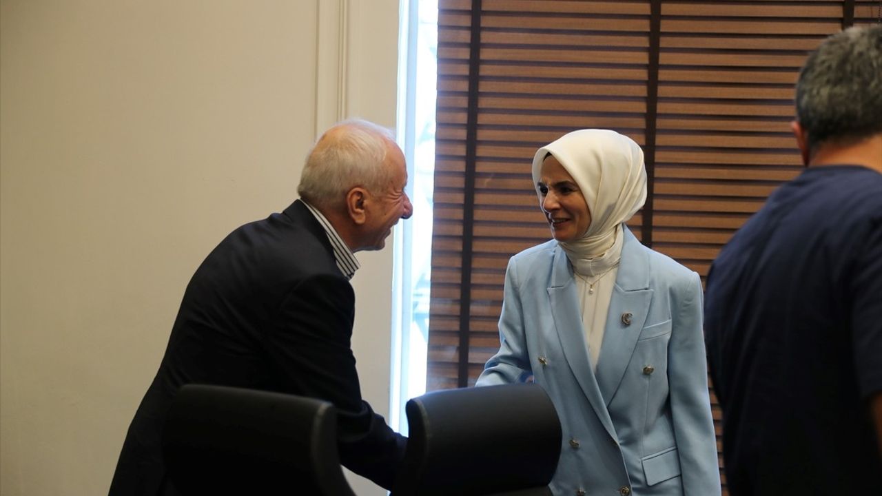 Bakan Göktaş Bingöl'de 'Terörsüz Türkiye' Vurgusu ile Kardeşlik Sofrası Düzenledi