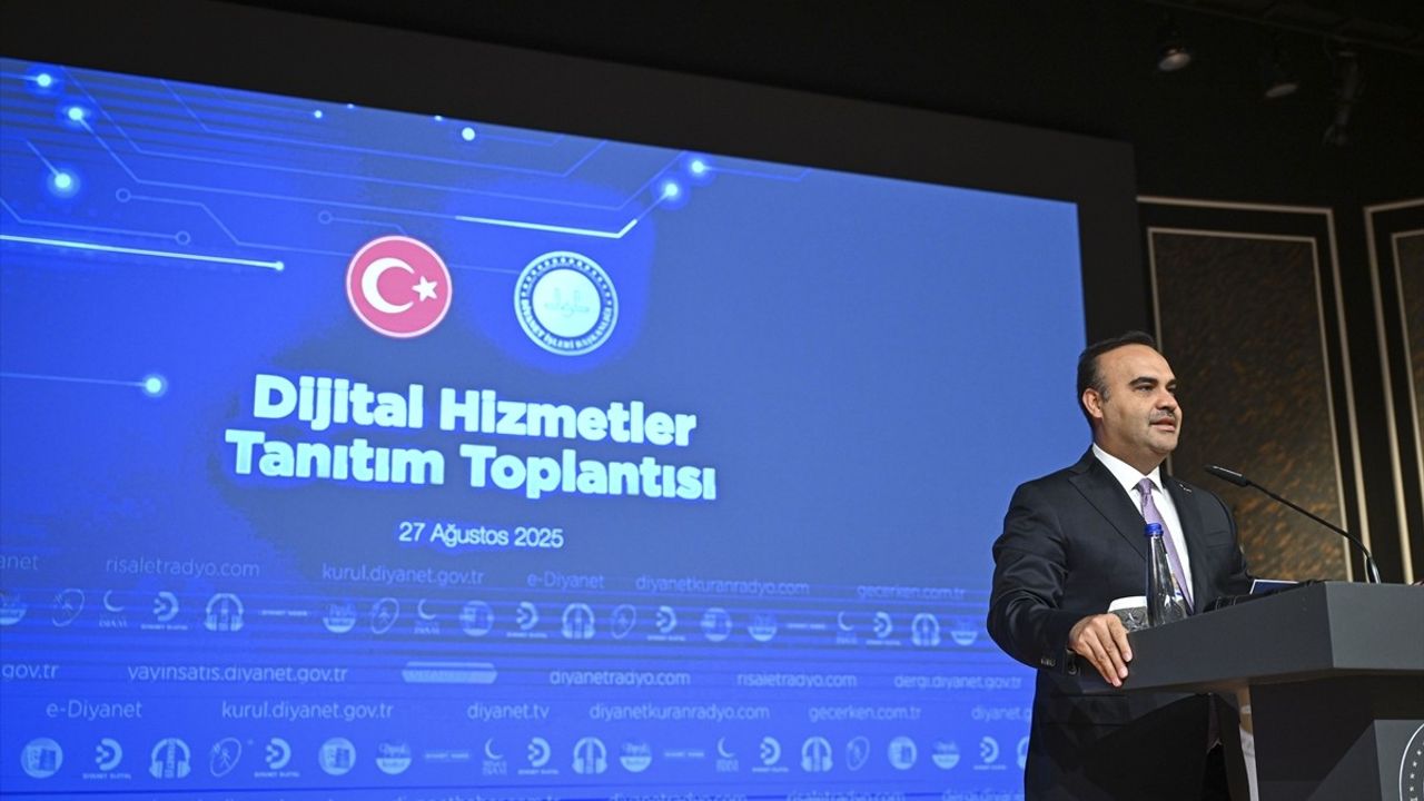 Bakan Kacır: Diyanet'in e-Diyanet ile Dijital Hizmetleri Tek Noktada