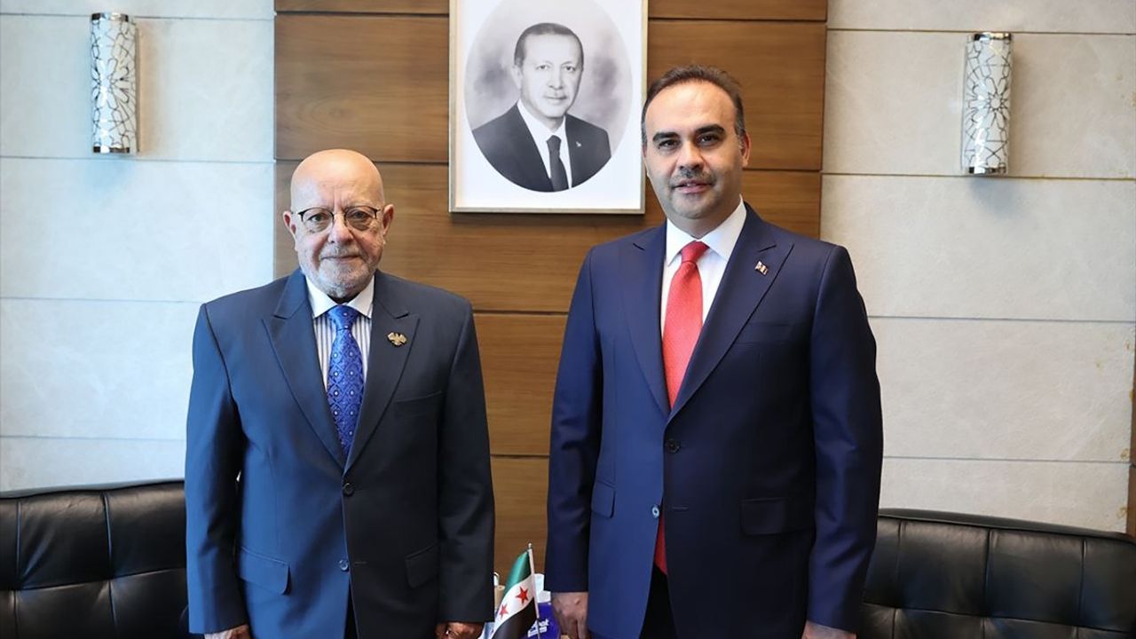 Bakan Kacır, Suriye Ekonomi Bakanı ile Önemli Görüşme Gerçekleştirdi
