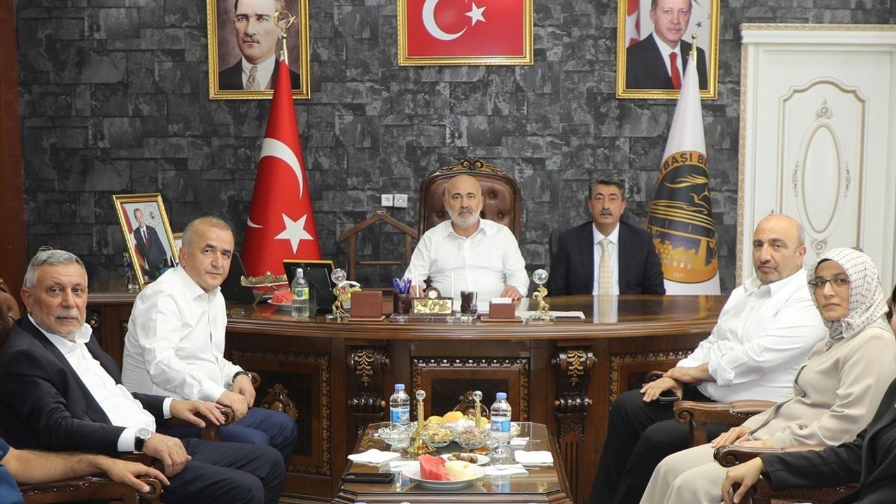 Bakan Yardımcıları Sağlam ve Alpay Elazığ'da Temaslarda Bulundu